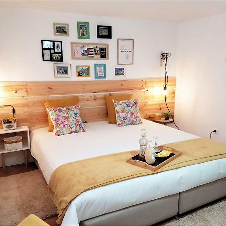 Casa Da Ribeira Apartment อาเวโร ภายนอก รูปภาพ