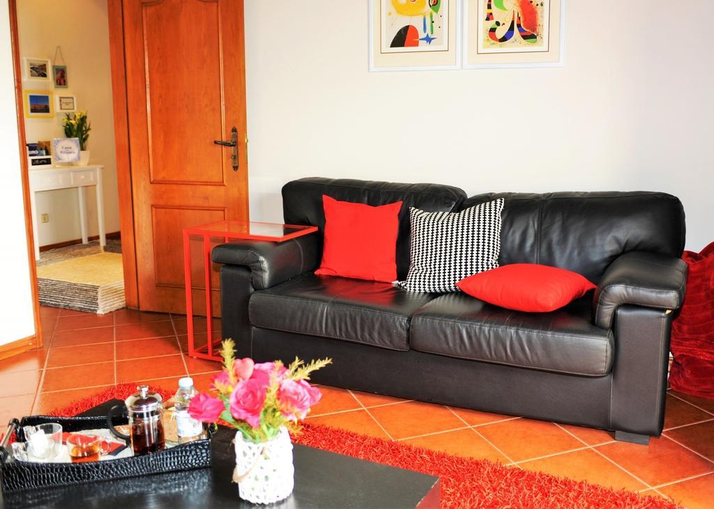 Casa Da Ribeira Apartment อาเวโร ภายนอก รูปภาพ