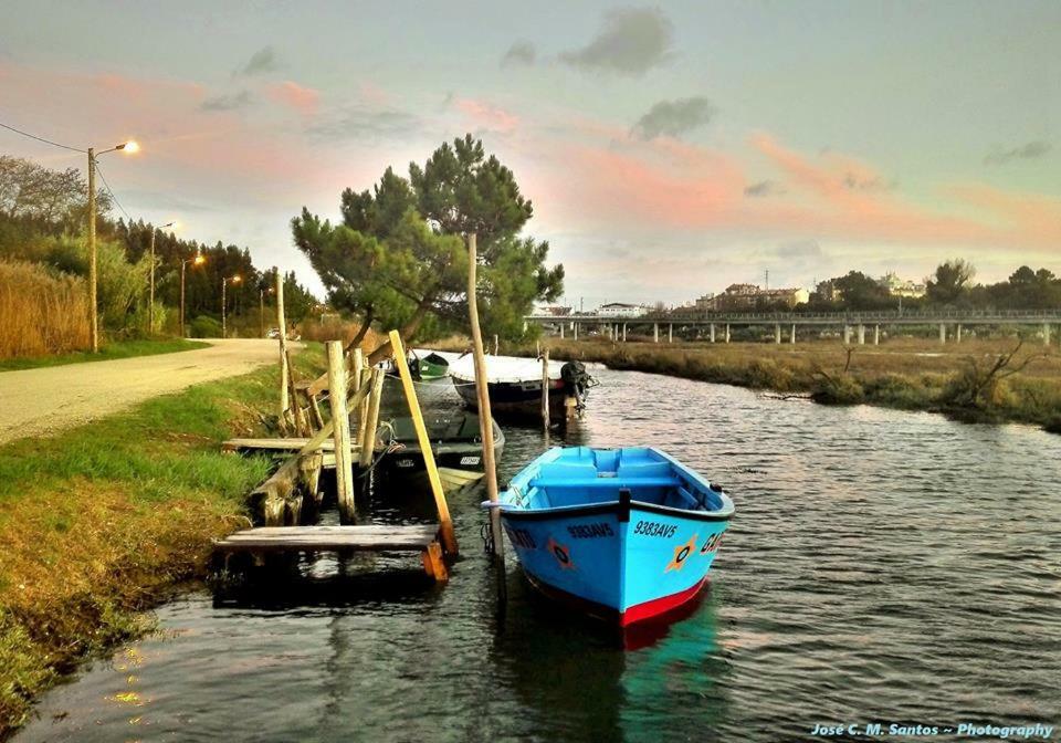 Casa Da Ribeira Apartment อาเวโร ภายนอก รูปภาพ