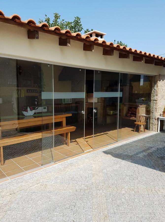 Casa Da Ribeira Apartment อาเวโร ภายนอก รูปภาพ